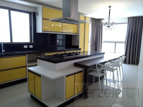Imagem Apartamento para Temporada em Balneário Camboriú / SC no bairro Centro