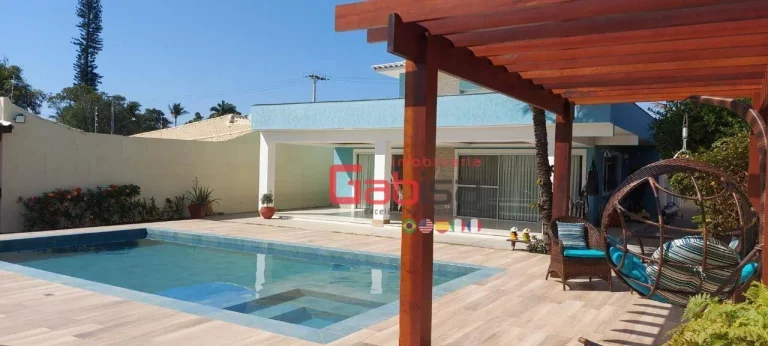 Imagem Casa com 3 dormitórios à venda, 250 m² por R$ 2.200.000 - Palmeiras - Cabo Frio/RJ