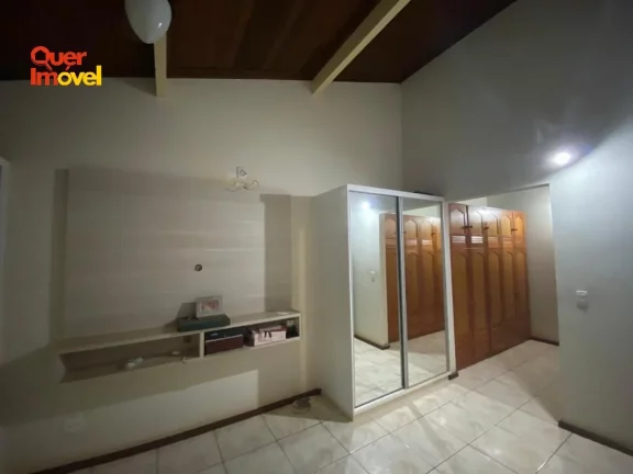 Imagem Espaçosa casa em condomínio na Ribeirânia, Ribeirão Preto-SP: 5 quartos, 3 suítes, 2 salas, 6 banheiros, 6 vagas de garagem, 500m².