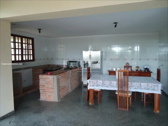 Imagem Chácara para Venda em Espírito Santo do Pinhal, Área Rural de Espírito Santo do Pinhal, 2 dormitórios, 8 suítes, 4 banheiros, 3 vagas