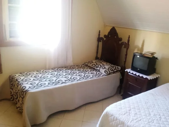 Imagem Casa Duplex, 05 Quartos, Area Gourmet c/ Churrasqueira, 06 Vagas de garagem, Enseada Azul, Guarapari - ES