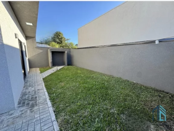 Foto do imóvel: Sobrado em condomínio, amplo terreno, 03 quartos c/suíte, no Guabirotuba em Colombo -PR