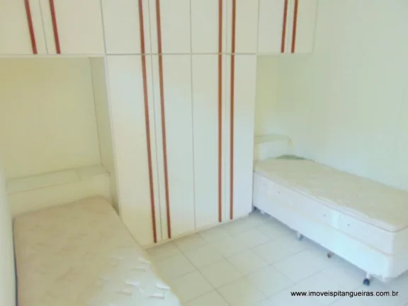 Imagem Praia de Pitangueiras, 50 metros da praia, local nobre, amplo apartamento com 03 dormitórios sendo 01 suíte