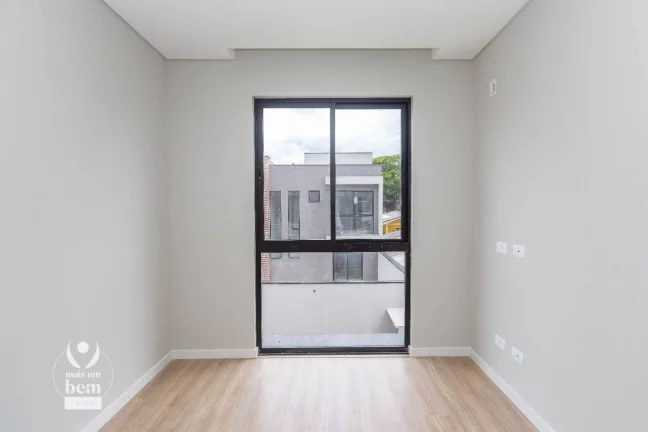 Imagem Sobrado 3 quartos com 1 suíte NOVO dentro de condomínio no Bairro Alto em Curitiba/PR - DUAS VAGAS