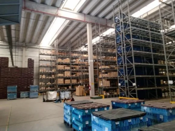 Imagem Galpão com 7.521m2 em Barueri/SP