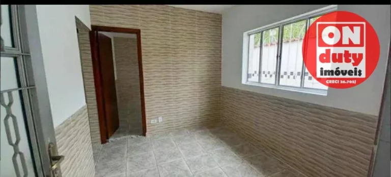 Imagem Casa com 2 dormitórios à venda, 70 m² por R$ 370.000,00 - Vila São Jorge - São Vicente/SP