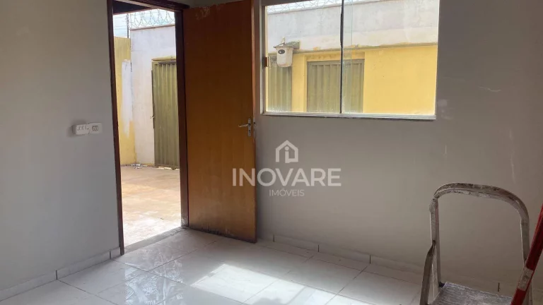 Imagem Casa com 2 dormitórios à venda, 80 m² por R$ 320.000,00 - Jardim América - Itumbiara/GO