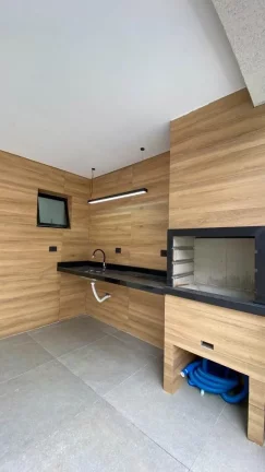 Imagem SOBRADO COM 3 DORMITÓRIOS À VENDA, 167 M² POR R$ 1.060.000,00 - AVIAÇÃO - PRAIA GRANDE/SP