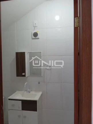 Imagem Sobrado 2 Quartos - Bairro Aeroporto