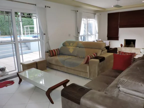 Imagem Casa em Condomínio a Venda no bairro Granja Viana - Carapicuíba, SP