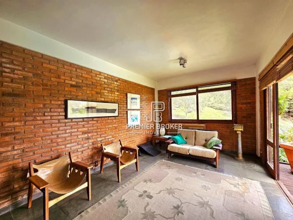 Imagem Casa à venda, 298 m² por R$ 2.250.000,00 - Albuquerque - Teresópolis/RJ