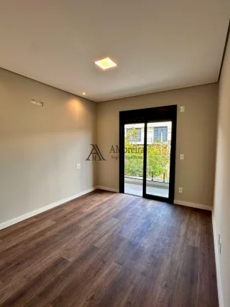 Imagem Maravilhosa casa em loteamento fechado à Venda em Jundiaí-SP, 3 Suítes e 4 Vagas de Garagem no Reserva Ermida!