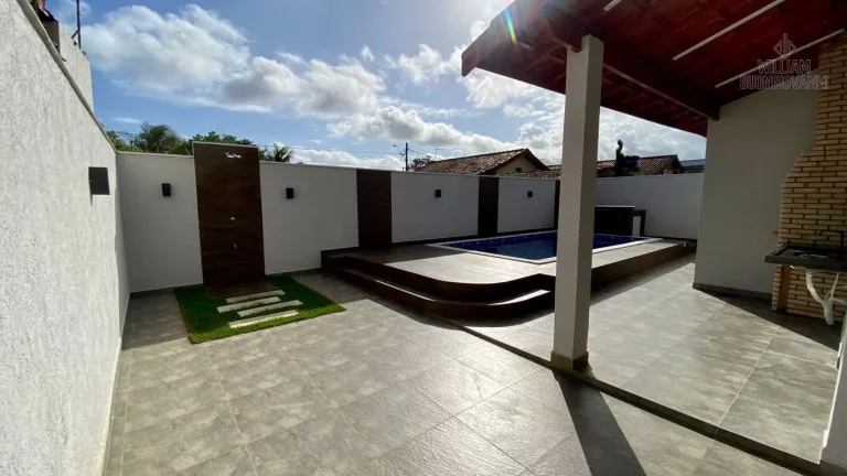 Imagem Belíssima casa ampla com piscina em Itanhaém á venda