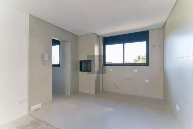 Imagem HUGO LANGE - Apartamento 3 suítes. 3 vagas. 142,63 m² privativos.