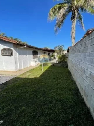 Imagem Imperdível oportunidade! Casa à venda em Ubatuba-SP, Rodovia Oswando Cruz, 3 quartos, 2 suítes, 2 salas, 1 banheiro, 133m².