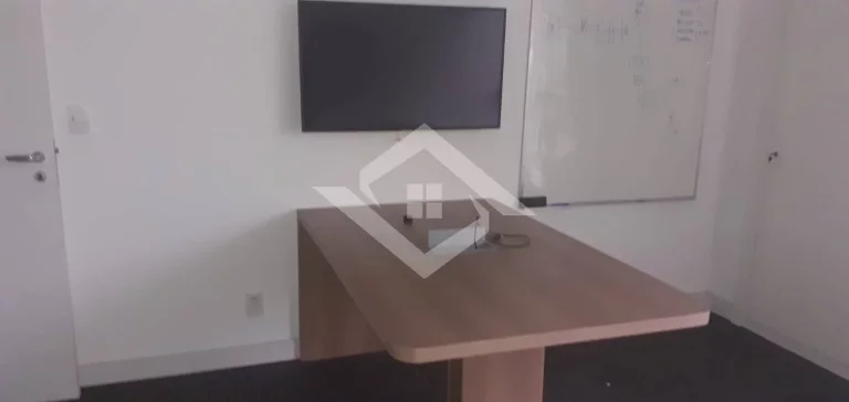 Imagem Sala Comercial 253m² na Praia de Botafogo semi mobiliada e 4 Vagas