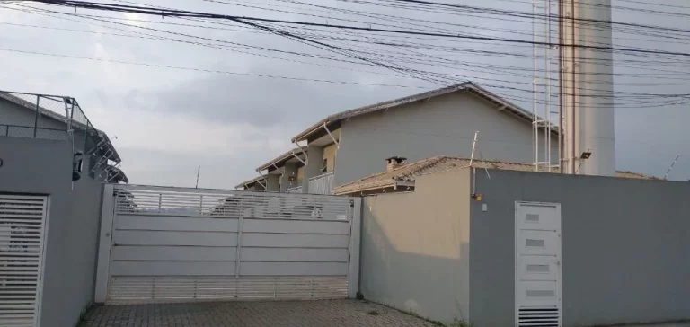 Imagem Sobrado com 3 dormitórios à venda, 113 m² por R$ 430.000,00 - Caxangá - Suzano/SP