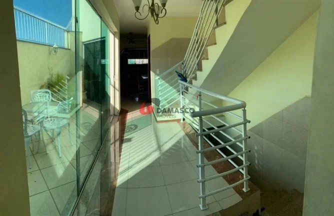 Imagem Sobrado à venda 3 Quartos, 3 Suites, 6 Vagas, 251M², Olímpico, São Caetano do Sul - SP