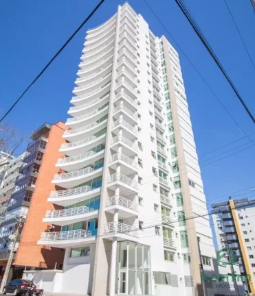 Apartamento Frente Mar, para venda em Torres/RS - AP1714