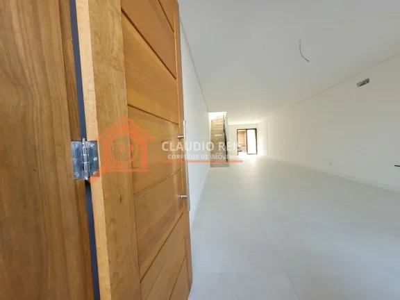 Imagem Sobrado com 3 Quartos à venda, 130m² - Campo Grande