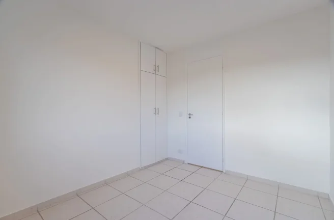 Imagem OPORTUNIDADE IMPERDÍVEL ! Apartamento Reformado 92M², 3Q, 1 Suíte, 2 Banheiros, 1 Vaga, Academia, Quadra, Playground, Salão de Festas, Salão de Jogos.