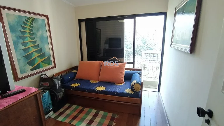 Imagem Vende apartamento de 76m² com 2 dormitórios sendo 1 suíte e com 2 vagas de garagem. Com vista livre.