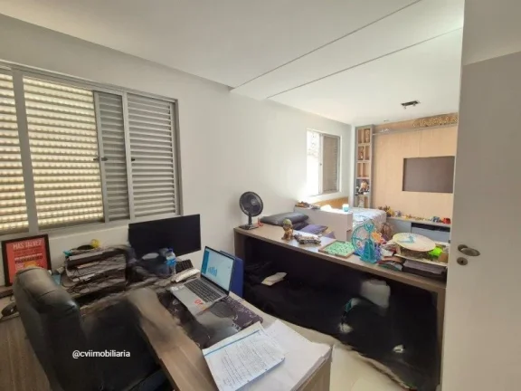 Imagem Descubra o conforto de viver em um espaçoso apartamento de 126m², localizado no charmoso bairro Co...