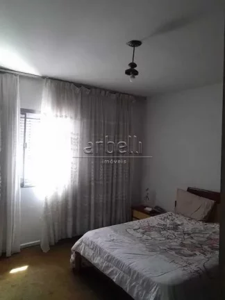 Imagem Casa com 150 M² com 2 dormitórios, 1 banheiro, sala, cozinha, área serviços, quintal, vaga de ga...