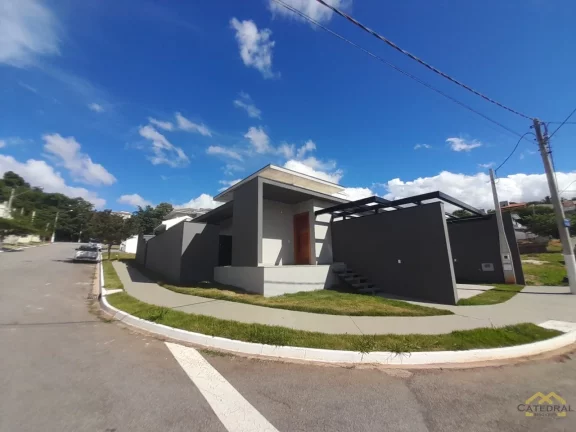 Imagem Casa térrea de esquina a venda no condomínio Villa Verde em Jundiaí.