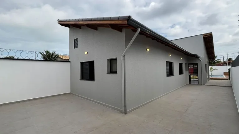 Imagem Casa para Venda em Itanhaém, Cibratel II, 3 dormitórios, 1 suíte, 1 banheiro, 3 vagas