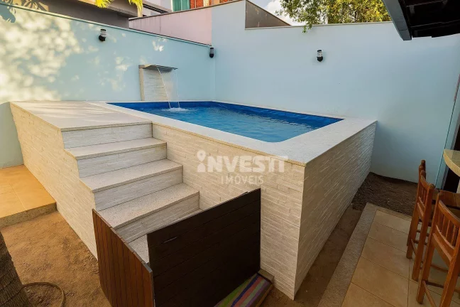 Imagem Casa com 4 dormitórios para alugar, 350 m² por R$ 9.700/mês - Loteamento Portal do Sol I - Goiânia/GO