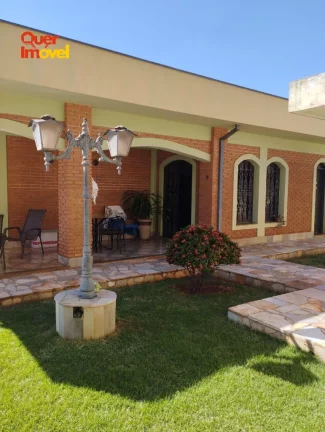 Imagem Espetacular casa à venda em Ribeirão Preto-SP, Ribeirânia: 4 quartos, 2 suítes, 3 salas, 6 banheiros, 6 vagas, 495,85m²!