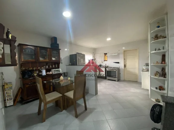 Imagem Casa com 5 dormitórios à venda por R$ 550.000,00 - Patronato - São Gonçalo/RJ