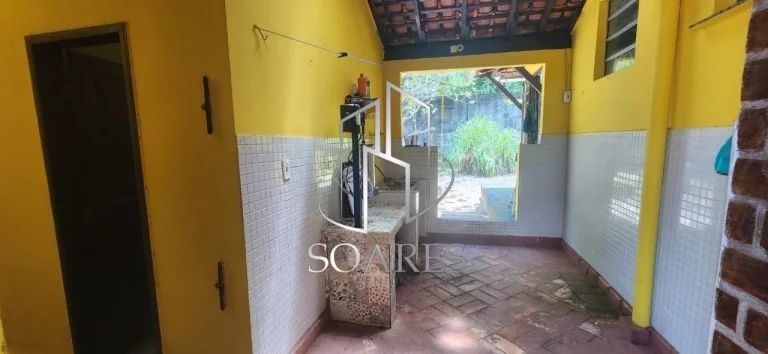 Imagem Casa ampla, estilo sitio em condominio fechado com piscina e campo - muita area verde