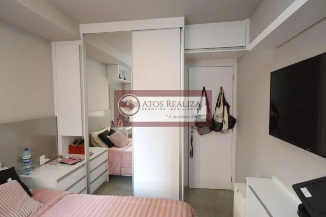 Imagem Conheca TownHouse, Com 3 Dormitórios, sendo 1 suíte 3 banheiros 2 vagas Varanda Lavanderia Churrasqueira Piso Portobello Armários embutidos submetida; Quartos,banheiros,sala,lavanderia e cozinha Clube em condomínio residencial fechado Segurança e portaria