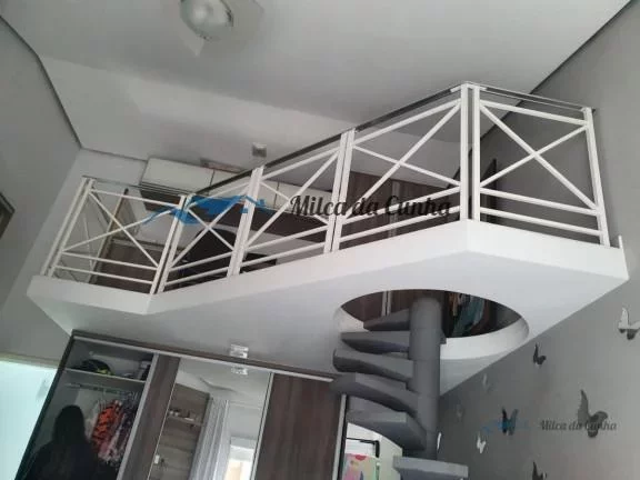 Imagem Sobrado com piscina para Venda com 3 dormitórios, 4 vagas, 220m², Vila Assunção em Santo André