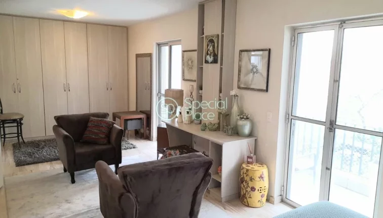 Imagem Ótimo apartamento com 170m², em Moema Índios. Amplo living com varanda, sala de jantar, lavabo, 0...