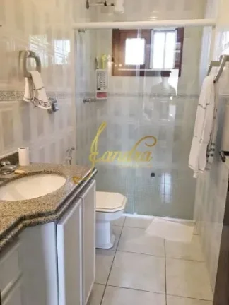 Imagem Casa térrea mobiliada e decorada em dois lotes, ótima localização