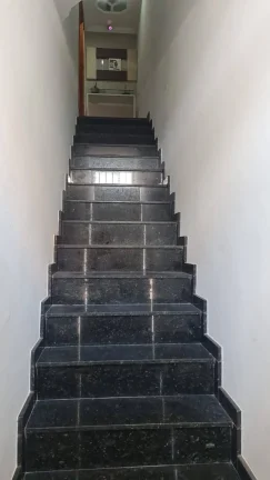 Imagem Sobrado 3 dormitorios 4 vagas troco por casa ou Apto Menor Valor