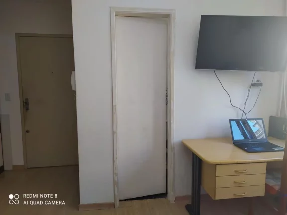 Imagem Kitnet no Cento Histórico com 1 dormitório à venda, 23 m² por R$ 155.000 - Centro Histórico - Porto Alegre/RS
