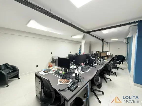 Imagem Sala Comercial à Venda no Coração de Florianópolis!
