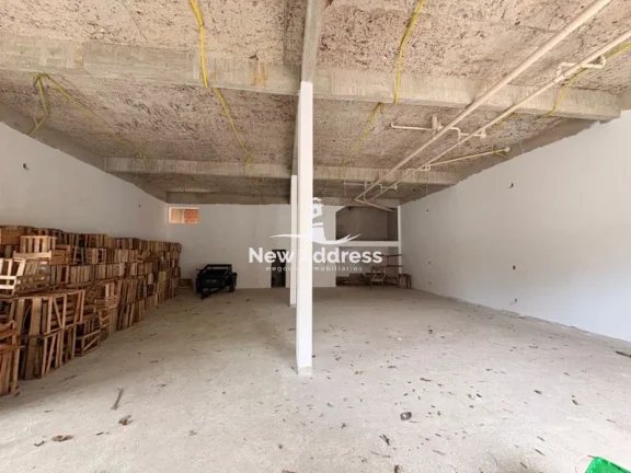 Imagem Lojão com 180m² à Venda em Santa Paula - Pronta para o Seu Negócio!