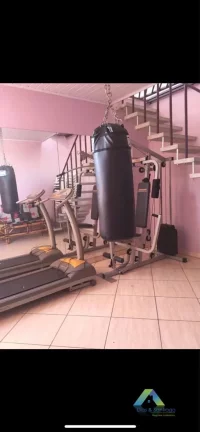 Imagem Sobrado a venda no Taboão com 03 quartos 350m²