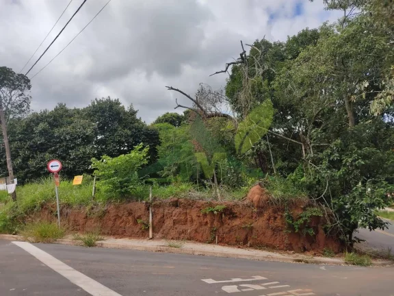 Imagem Oportunidade Terreno 705m² à Venda no Jardim Paulista, Atibaia