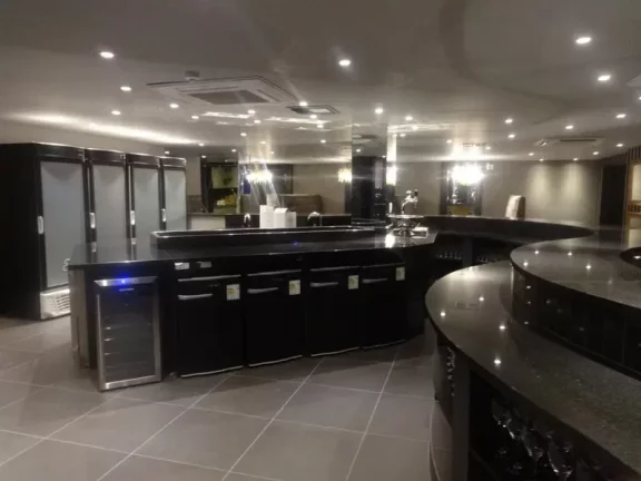 Imagem Apartamento com 4 Quartos à Venda, 270 m² em Meia Praia - Itapema