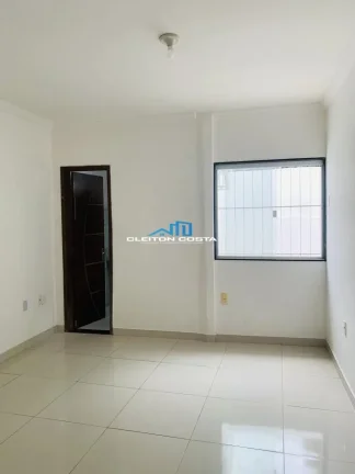 Imagem Casa para Venda em Feira de Santana, Tomba, 3 dormitórios, 1 suíte, 2 banheiros