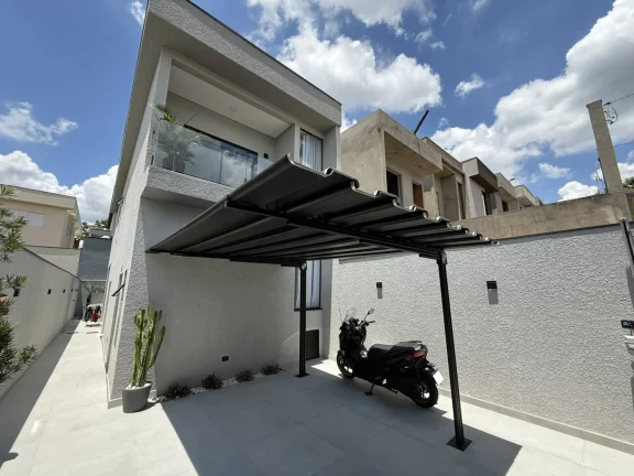 Linda Casa Mobiliada com Piscina - Condomínio Nova Jaguari