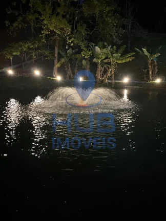 Imagem Com 250m2, Área total de 75.000m2 em Tijucas/SC