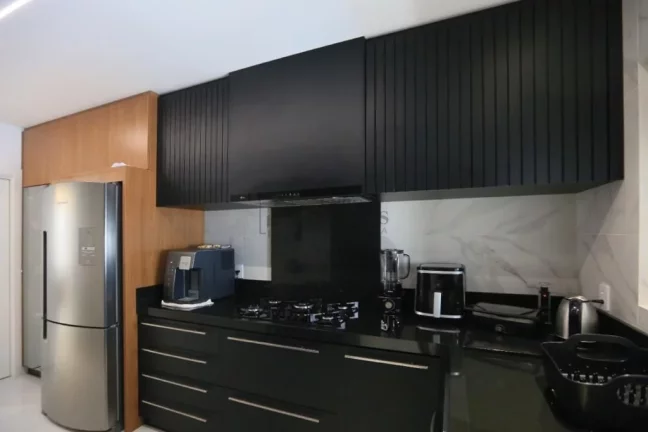 Imagem Apartamento com 4 suítes à venda de frente a roda Gigante em Balneário Camboriú