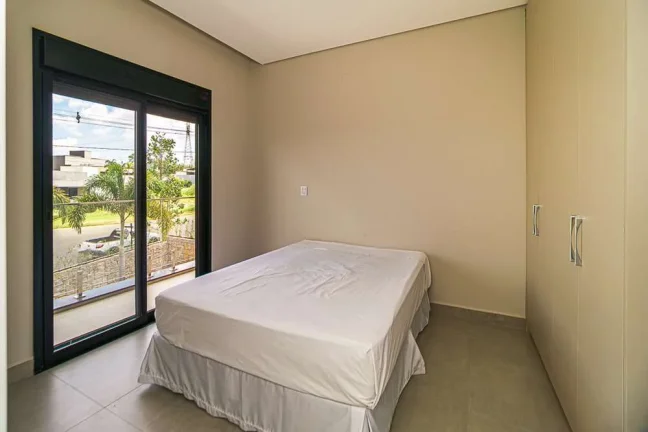 Imagem Casa de condomínio à venda em Itu, Jardim Villas do Golf, com 4 quartos, 331m2
